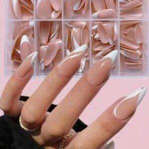 False Press-On Nails 💅🏾 w/ Glue